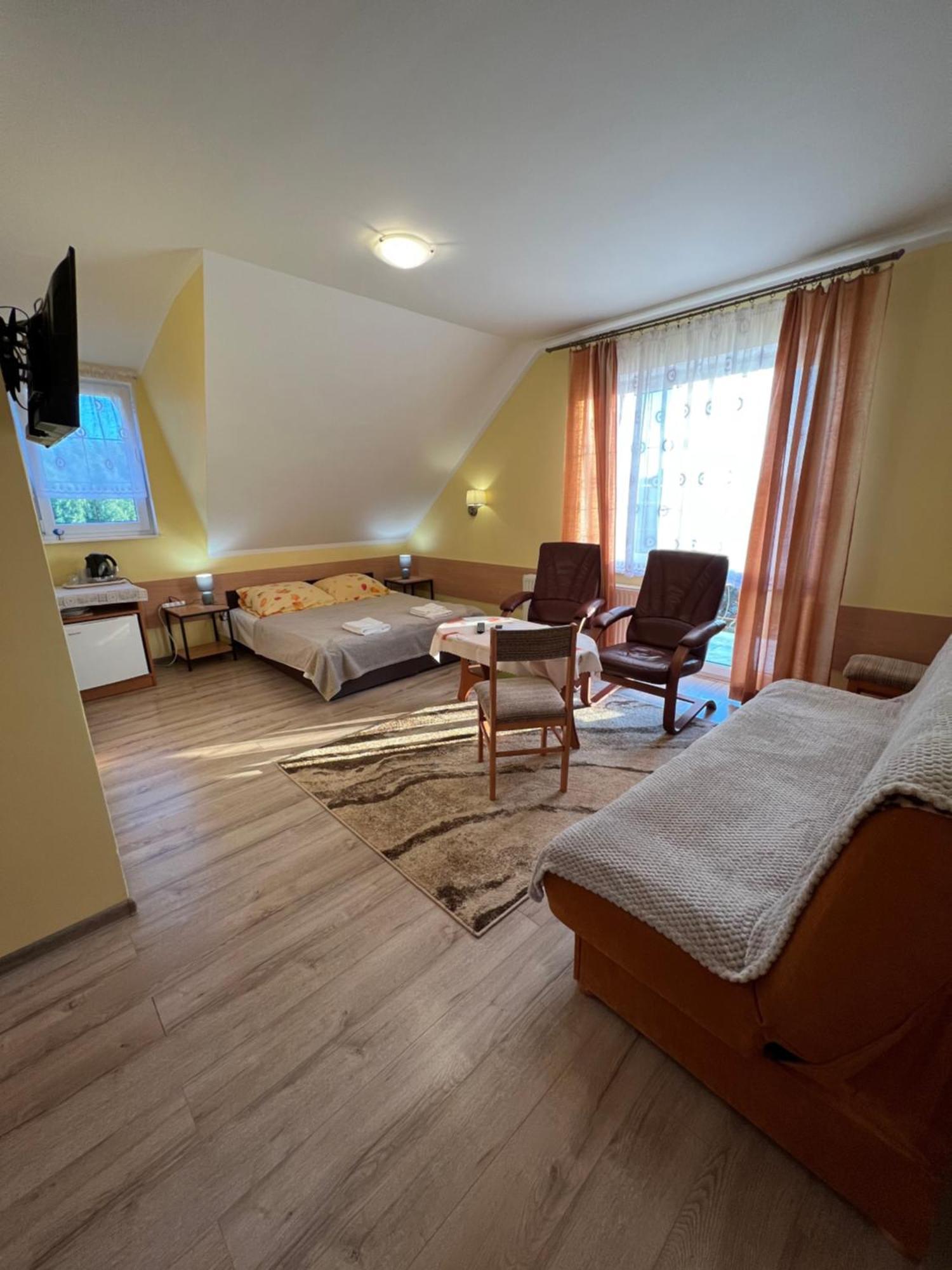 Pokoje Goscinne "U Oli" Władysławowo Exterior foto
